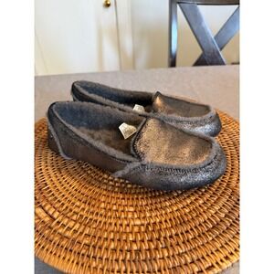 UGG Ansley Metallic Silver Pewter Suede Wool Lined Slippers 1096458 womens 8